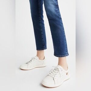 Josef Seibel -‎ Women's Caren 01 Leather Lace Up Sneaker - Size 7 - White